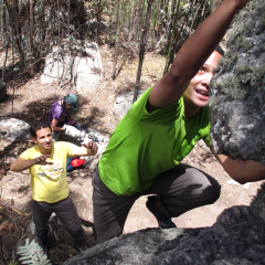 Bouldering in Sutatausa