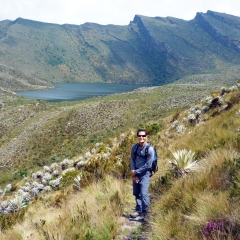 On the trail to the lakes